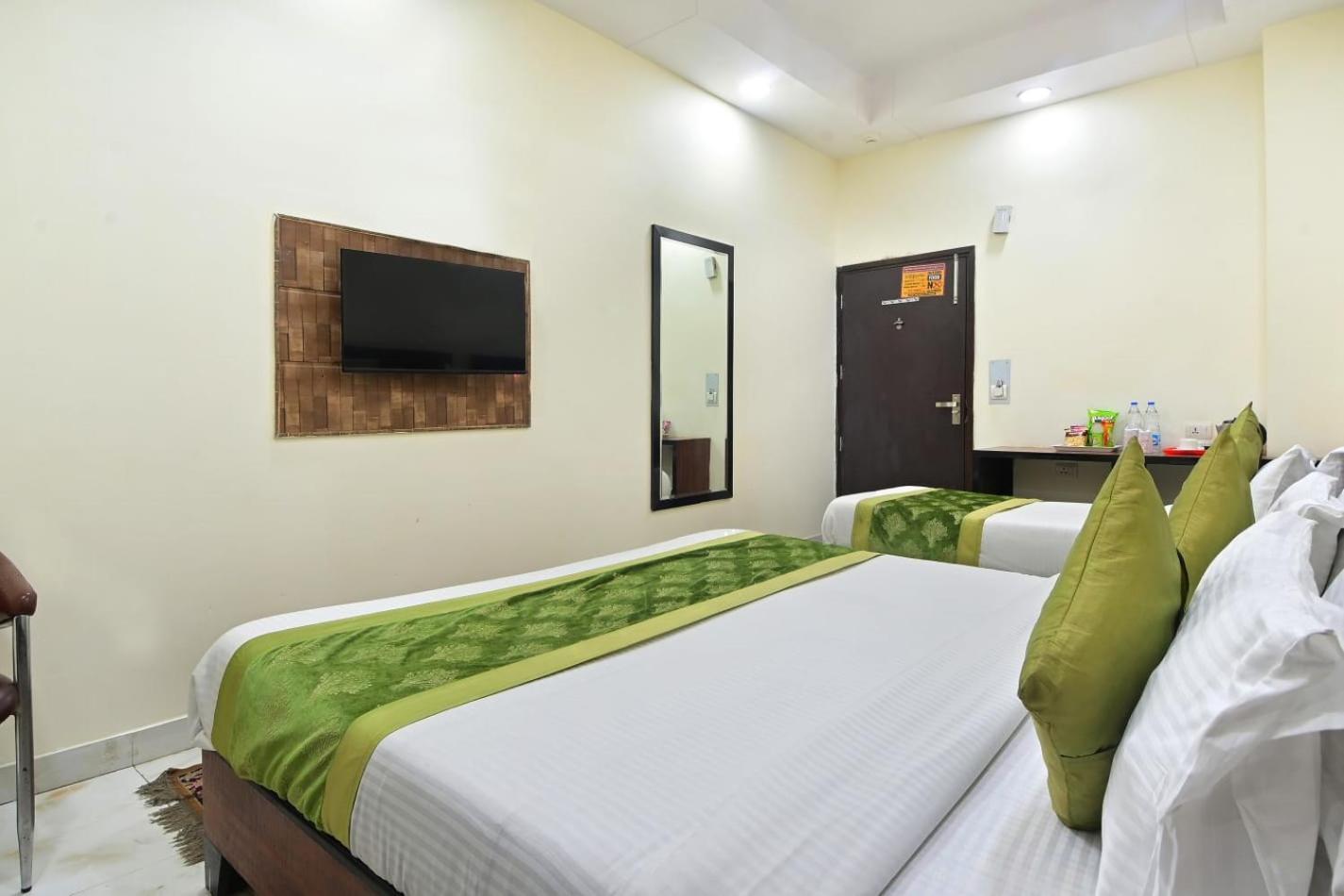 Hotel Emporio View - New Delhi Railway Station - Paharganj Экстерьер фото